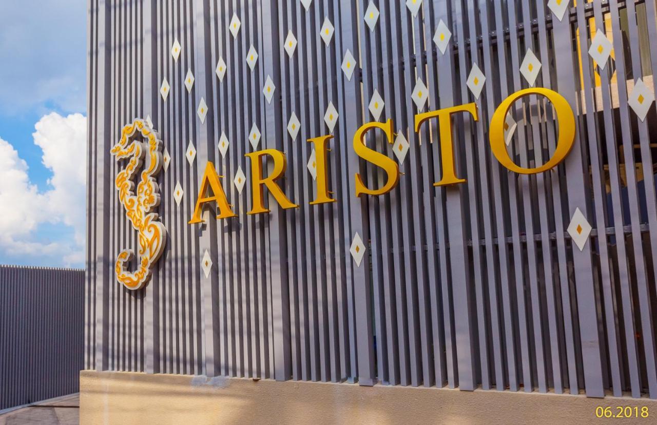 The Aristo Beach By Holy Cow 212 Phuket Exterior foto